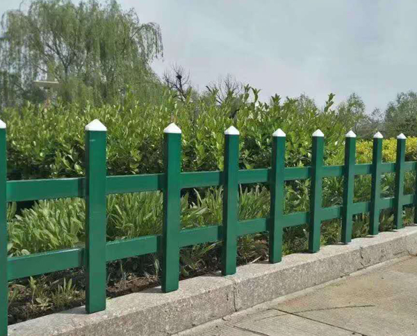 十堰鋅鋼護欄的怎么生產(chǎn)的呢？